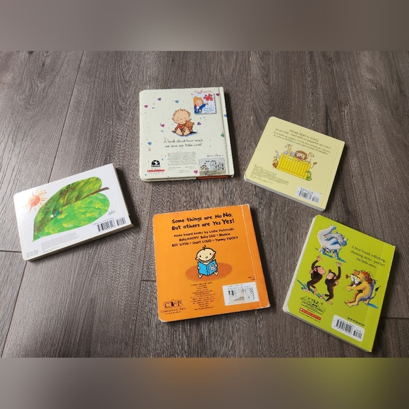 SOLD Bundle of 5 baby board books - Picture 2 of 4